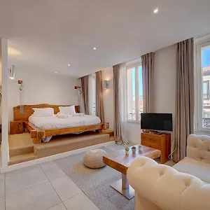 Magnifiques à 2 Pas Du Palais Appartement